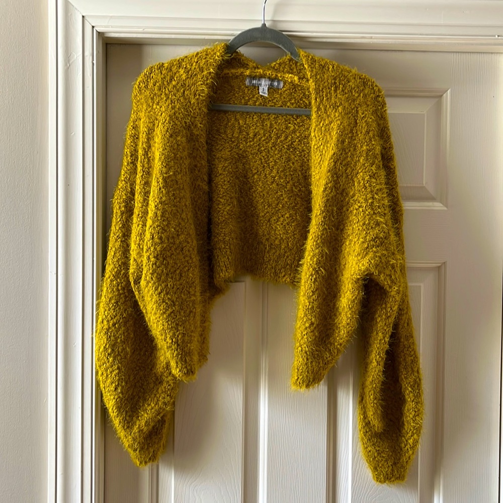 Urban Eyelash crop sweater cardi